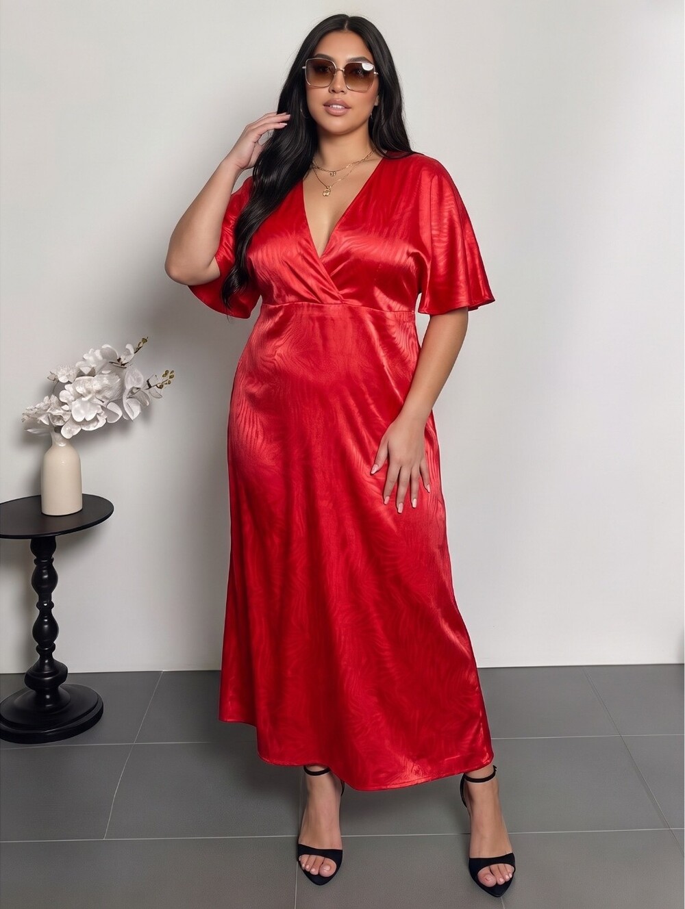Fe Noel x Target Women's Plus Size Red Satin Maxi Dress. Sz 22 - Picture 1 of 10